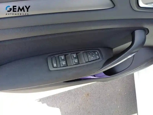 Renault Megane iv berline blue dci 115 edc — photo 14