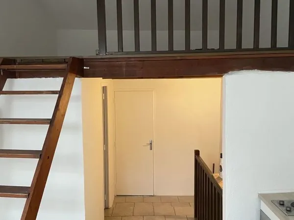 T2 plus Mezzanine à TRETS (13530)