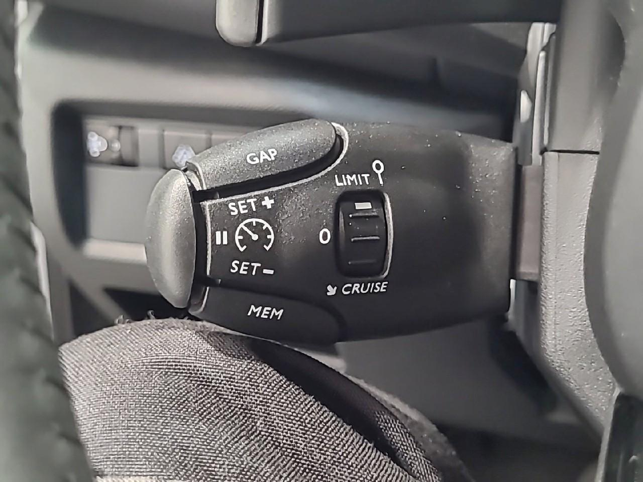 Citroën C5 Aircross hybride 136 e-dcs6 max — photo 22