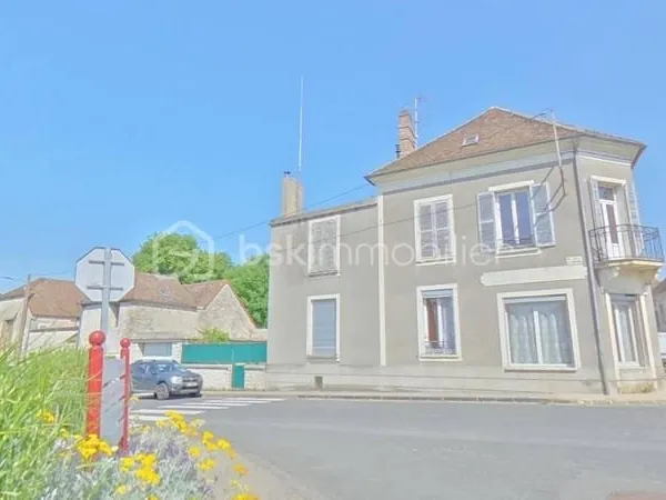 Maison 10 pièces 269 m²