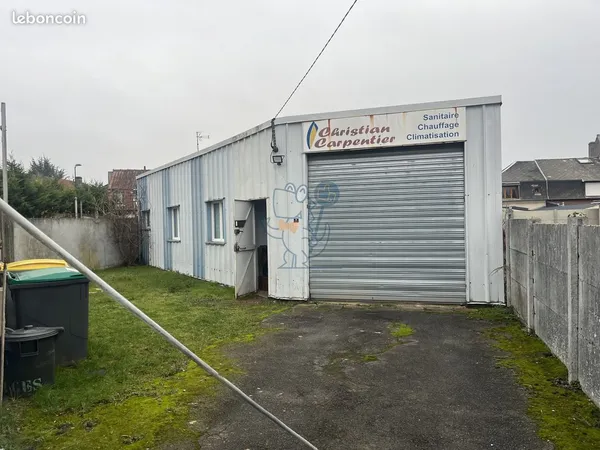 Local 300 m² Achicourt