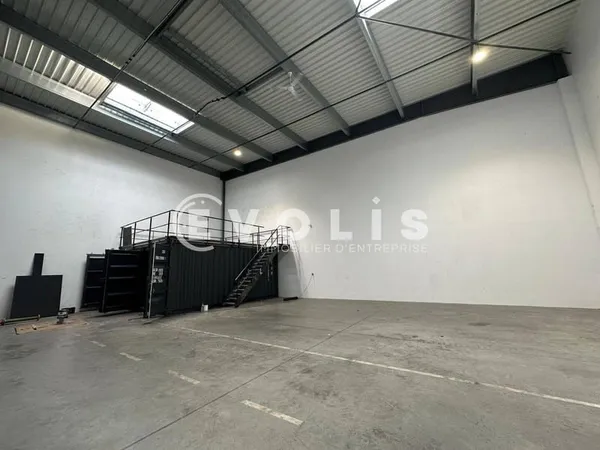 Local d'activité 520 m²