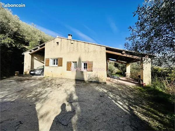 Terrain 345 m² buis les baronnies