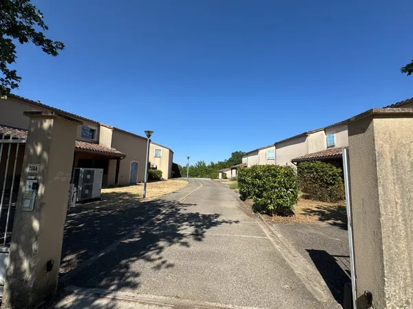 Ensemble résidentiel de 4 villas avec appartements indépenda
