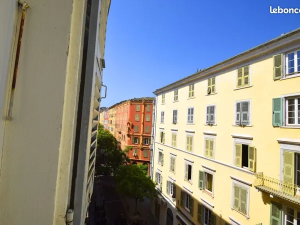 Appartement 4 pièces 91 m²