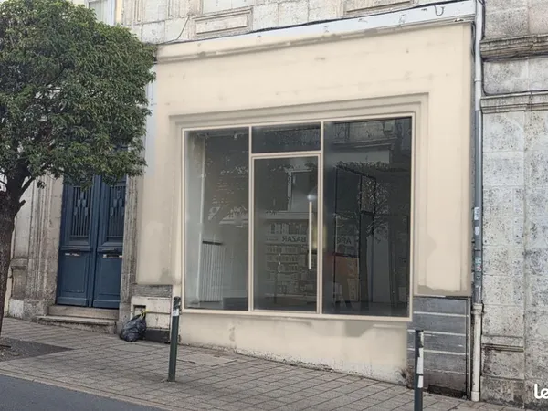 Loue local ou magasin centre ville Angoulême