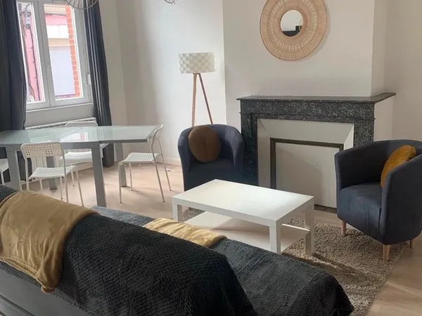 Hyper centre - appartement T2 meublé à louer refait entièrement à neuf - Belle surface