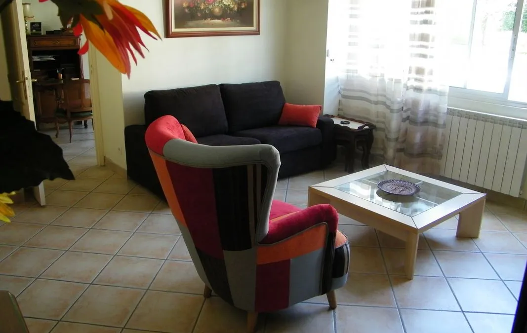 Photo 1