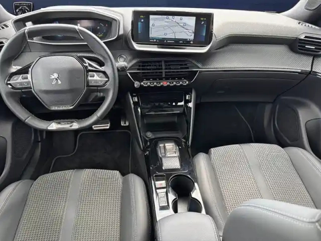 Peugeot 2008 electrique 136 ch — photo 42