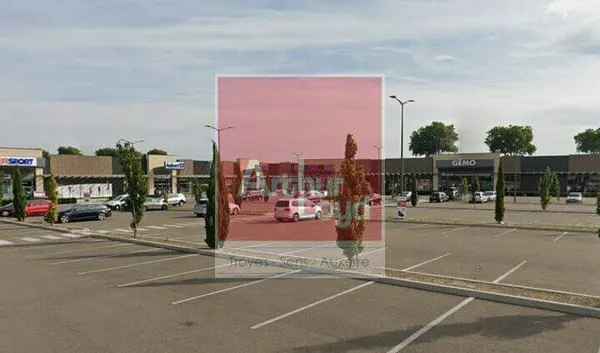 Local commercial 806 m²