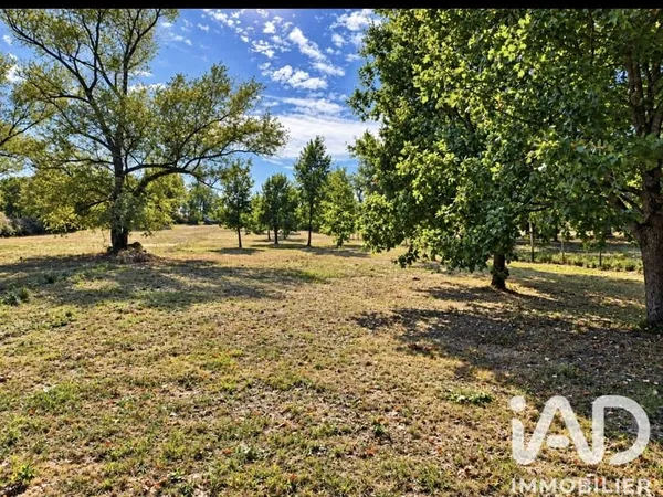 Terrain 3098 m²