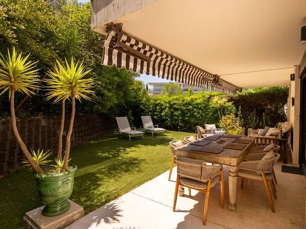 Cannes Montrose vente 3 pièces en rez de jardin