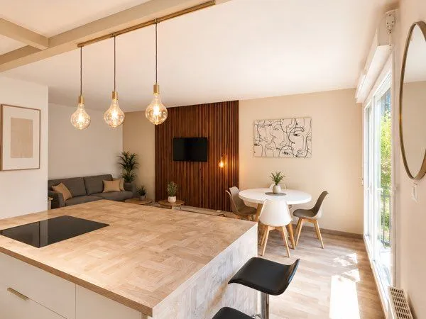 Appartement t2 50 m² - piscine - grand balcon - parking - investissement locatif