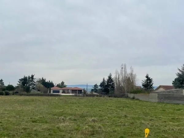 Terrain 686 m² Marcigny