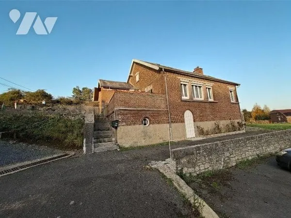 Maison 2 pièces 83 m²