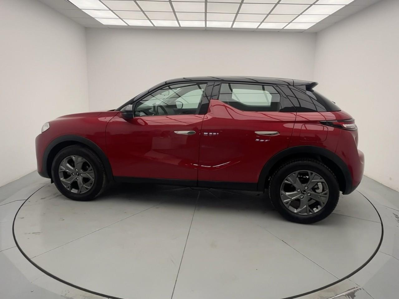 Ds Ds 3 crossback puretech 130 eat8 montmartre — photo 2