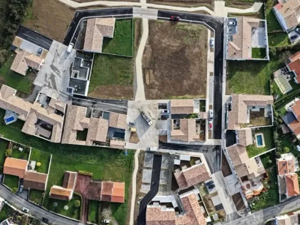 Terrain 496 m²