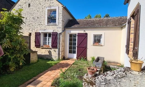 ANCIEN CORPS DE FERME ET SA GRANGE