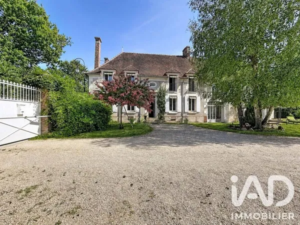 Demeure 7 pièces 300 m²