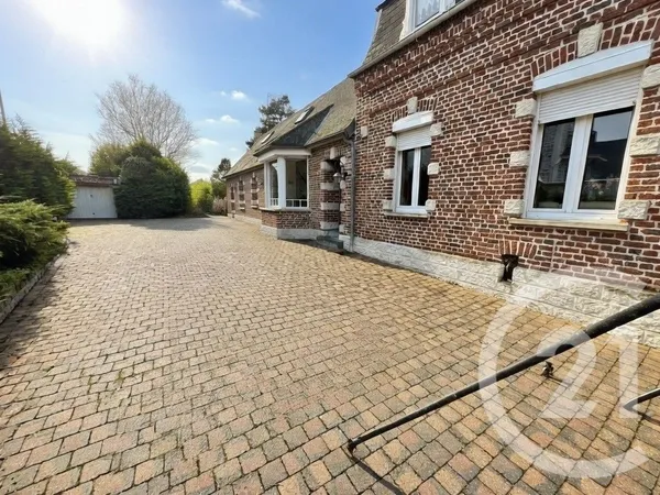 Maison 6 pièces 185 m²