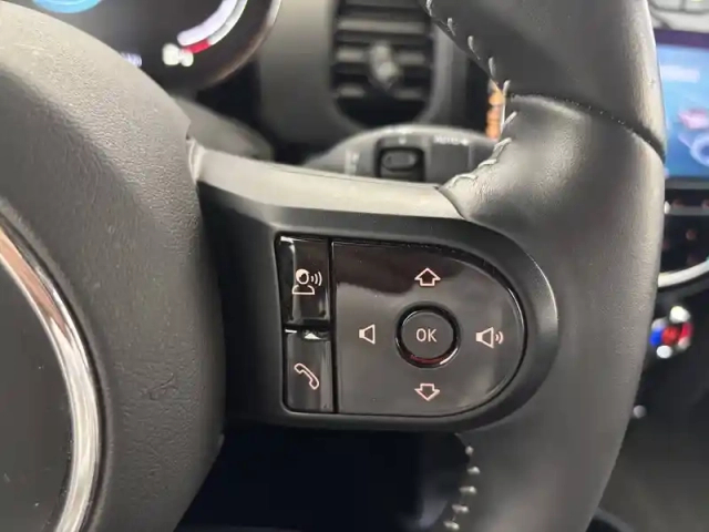 Mini Mini cabriolet cooper 136 ch dkg7 — photo 32