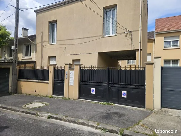 Maison 12 pièces 150 m²