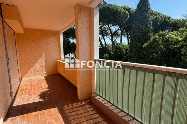 Studio 1 pièce 27 m²