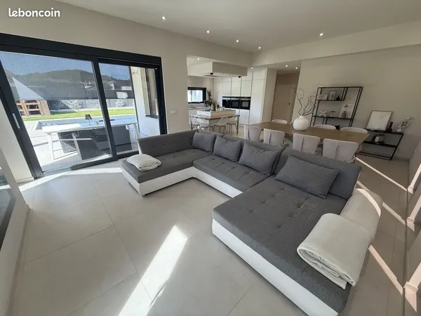 Maison 5 pièces 140 m²