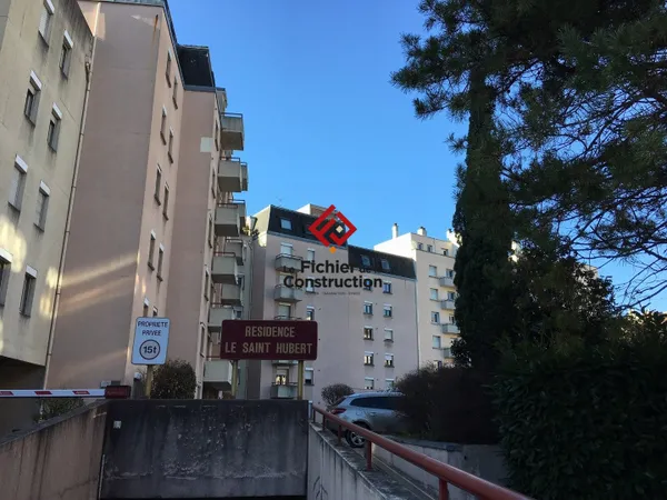 Stationnement Location Grenoble   98€