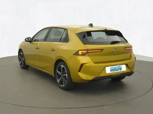Opel Astra 1.2 turbo 110 ch bvm6 — photo 27