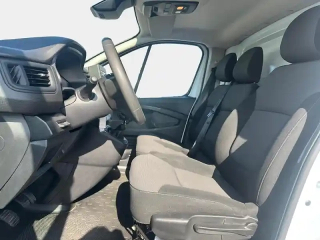 Renault Trafic fg l1h1 2t8 2.0 blue dci 130ch confort e6e — photo 40