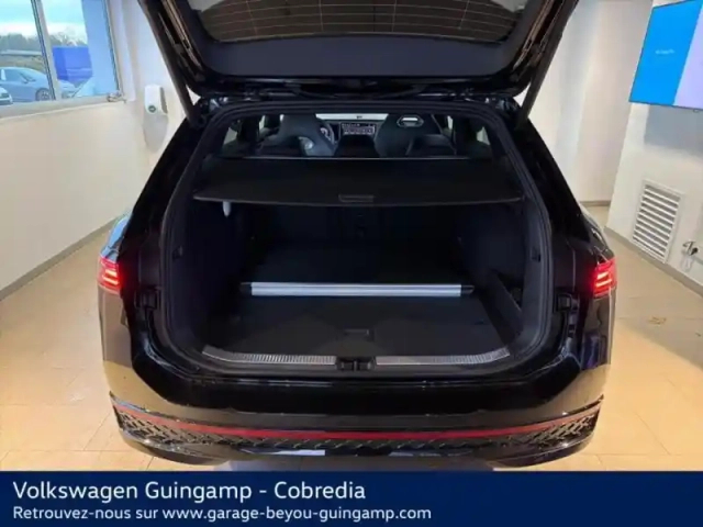 Volkswagen Passat sw 2.0 tdi evo 150ch r-line dsg7 — photo 15
