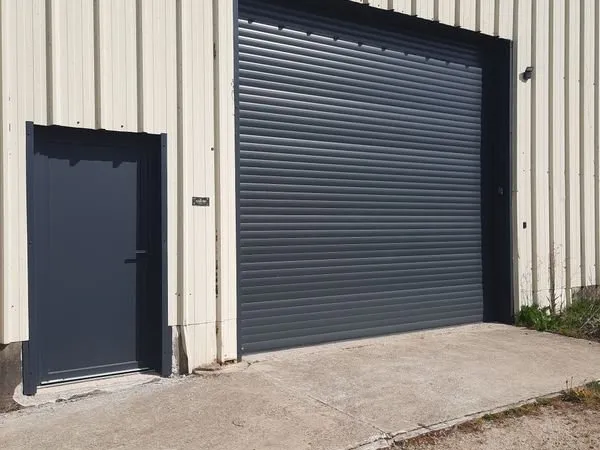 Location cellule hangar