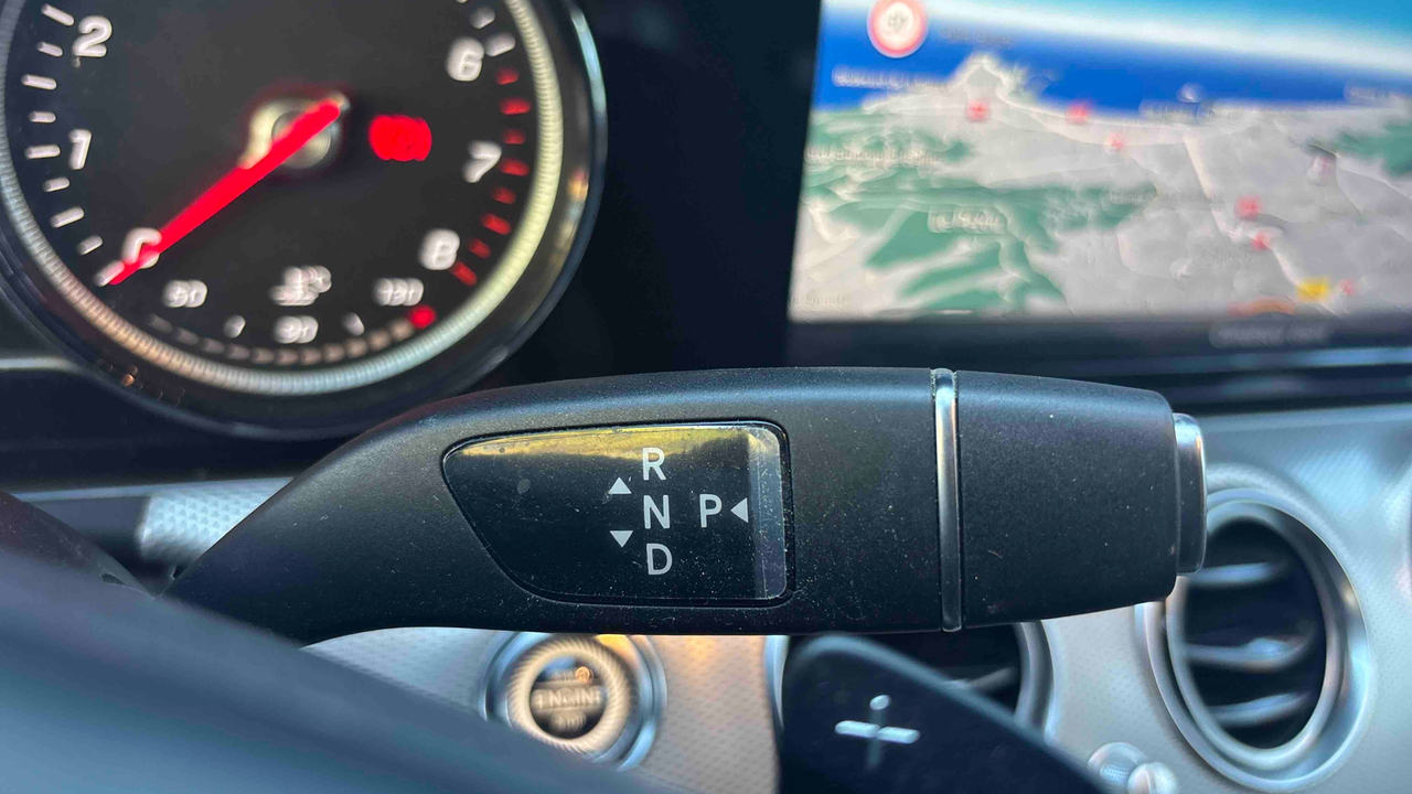 Mercedes Classe E 200 9G-Tronic — photo 21
