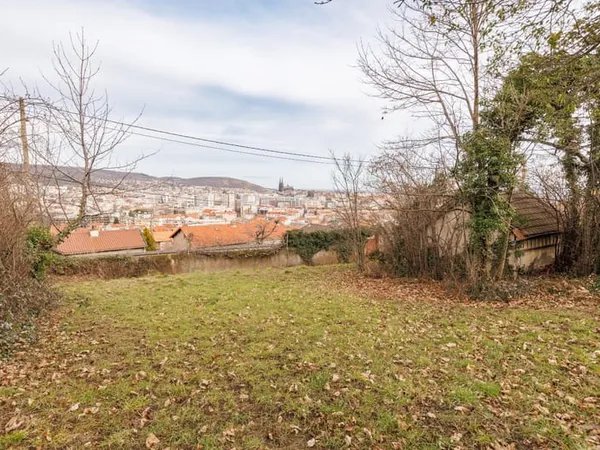 Terrain Vente Clermont-Ferrand 1973m² 77000€