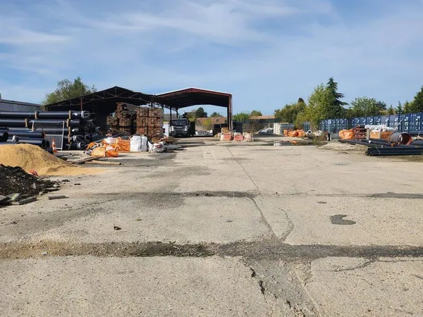 Terrain industriel 4500 m²