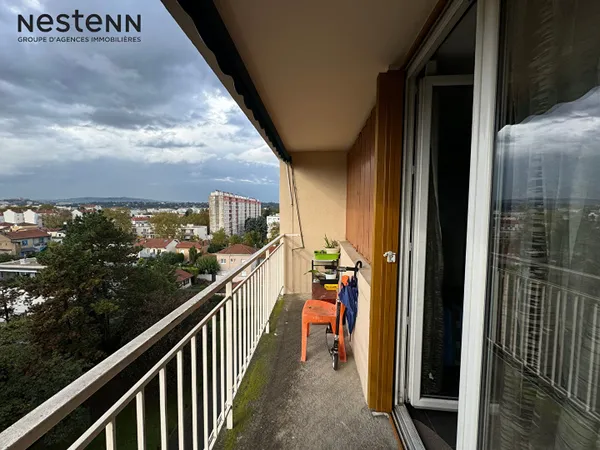 Appartement 4 pièces de 69m2 loué dans une copropriété arborée et sécurisée