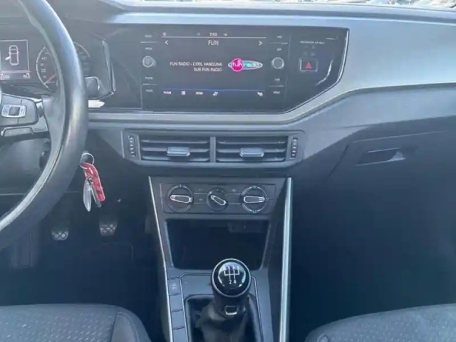 Volkswagen Polo business 1.0 80 s&amp;s bvm5 lounge — photo 10
