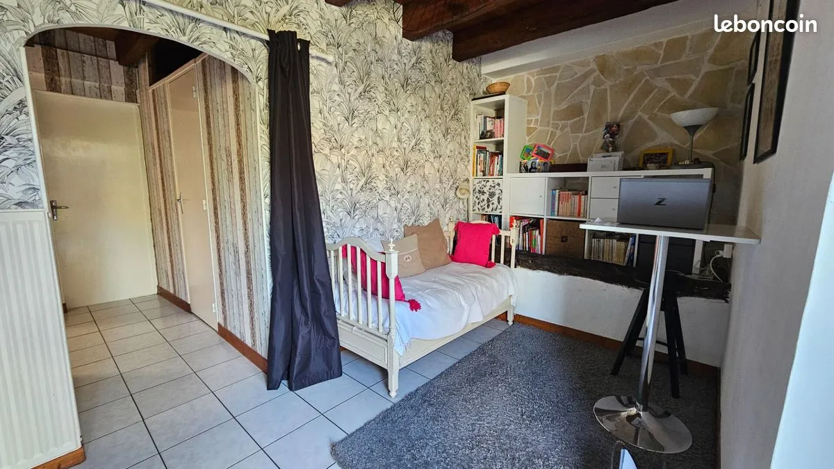 Photo 6