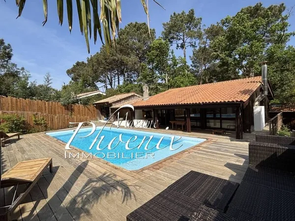 Villa 7 pièces 141 m²