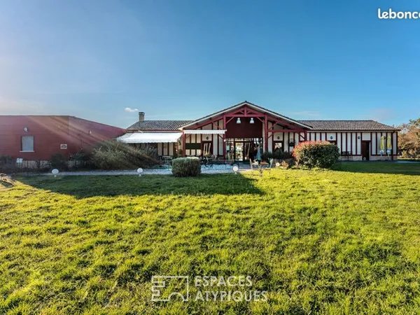 Restaurant 330 m² ESCOURCE