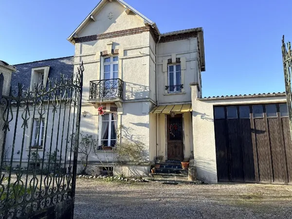 Maison Vente L'Aigle 10p 180m² 275000€