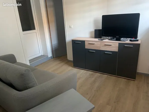 Studio meublé à gien en contrat saisonnier