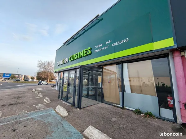 Local commercial 240 m² CABESTANY