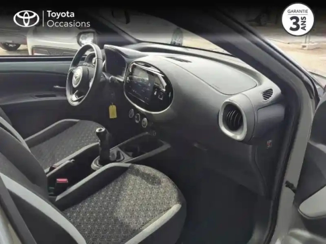 Toyota Aygo X 1.0 vvt-i 72ch design my24 — photo 12