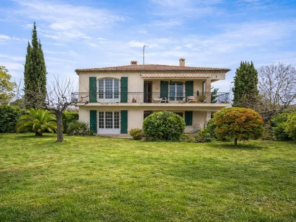 Maison de ville 9 pièces 245 m²