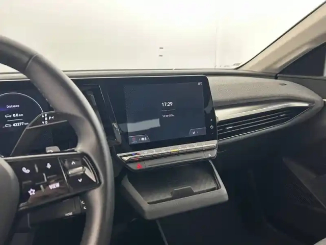 Renault Megane e-tech ev40 130ch standard charge — photo 12