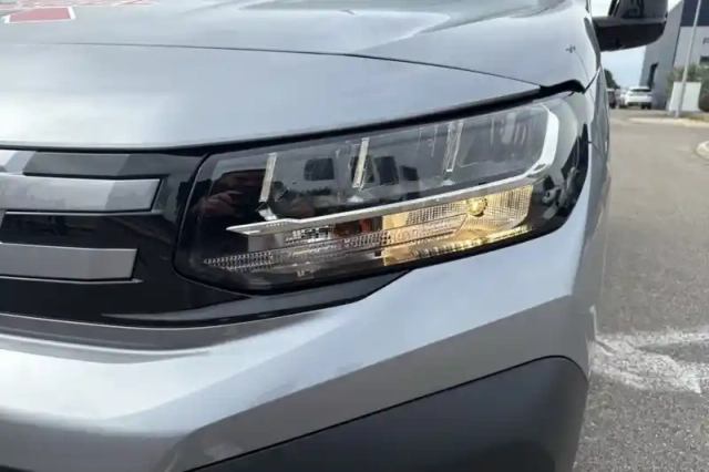 Peugeot Partner dangel 4x4 fgn diesel 130 ch m automatique — photo 9