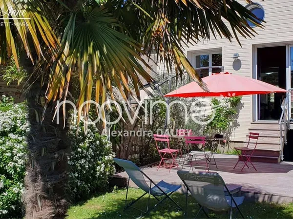 Maison 8 pièces 165 m²