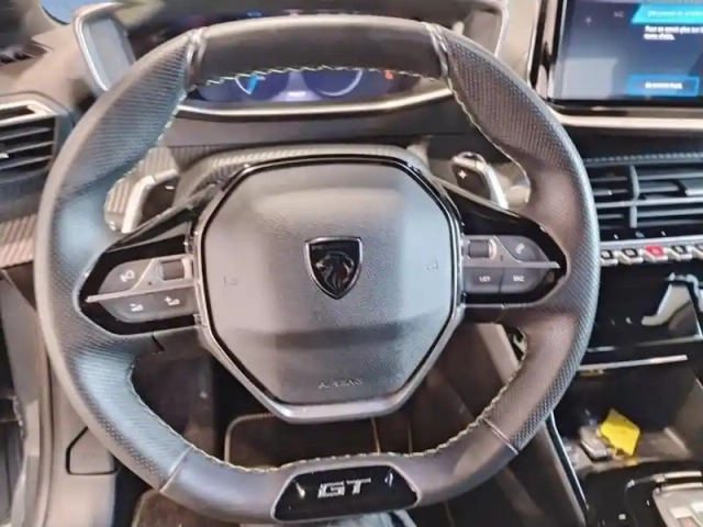 Peugeot 208 hybrid 145 ch e-dcs6 gt — photo 12